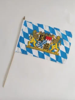 Bayern Stofflag på Træpind, 30x45 cm