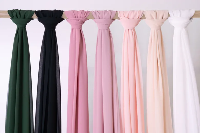 Chiffon Bordløber i Cremefarvet, 5 meter