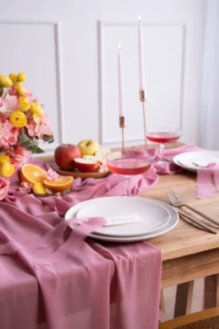 Chiffon Bordløber i Mørk Rosa, 5 meter