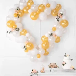 DIY Hjerte Ballondekoration i Hvid & Guld