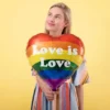 Rainbow "Love is Love" Hjerte Ballon, 35 cm