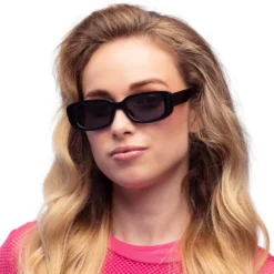 Smalle Shades, Sort